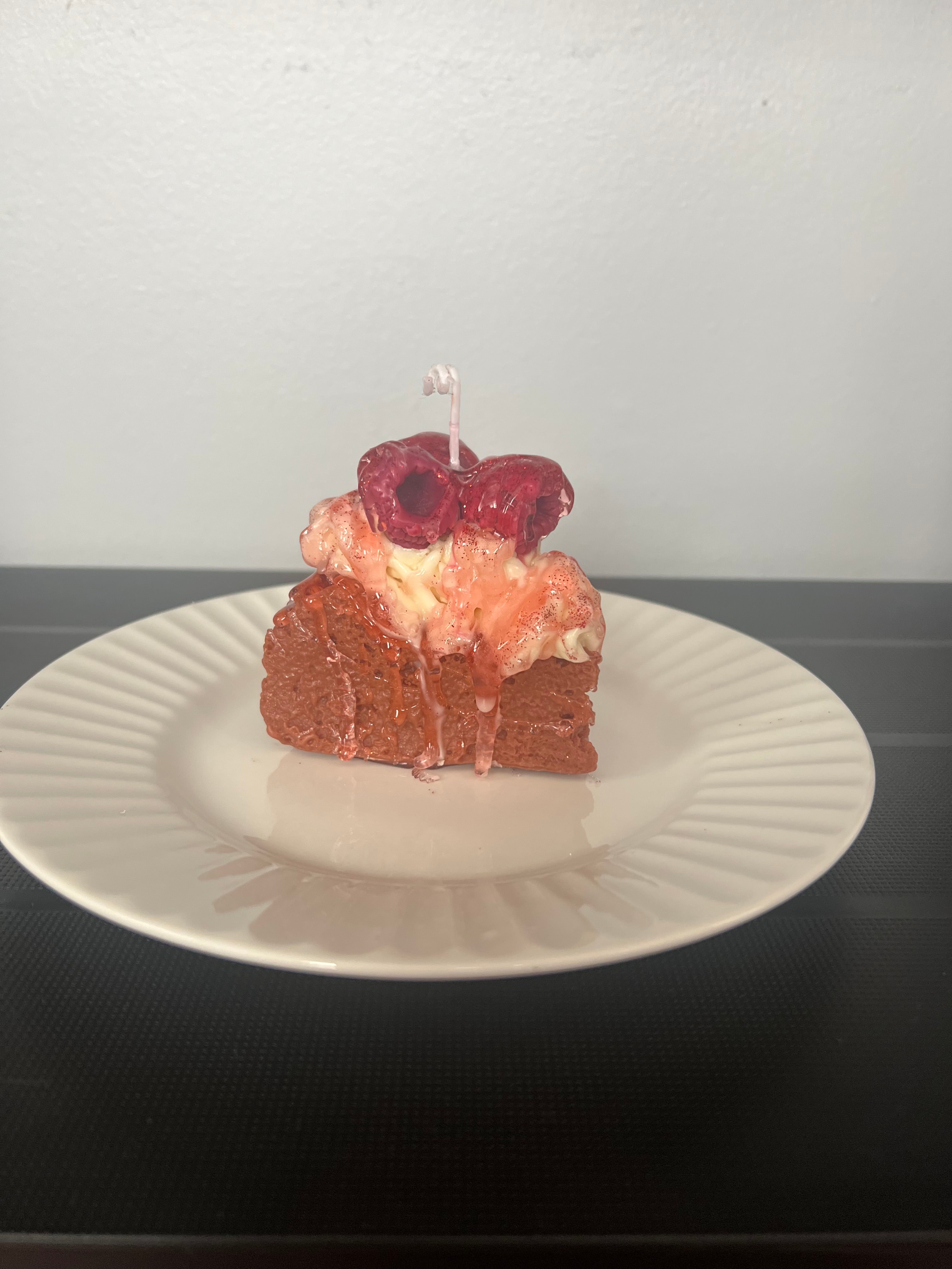 Gâteau aux framboises/chocolat et  son coulis